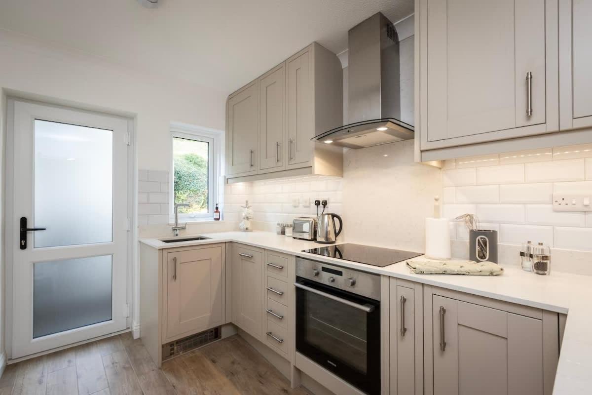 Fabulous High Street Townhouse With Stunning Views & Parking At 'Eagles Nest' Villa Falmouth Ngoại thất bức ảnh